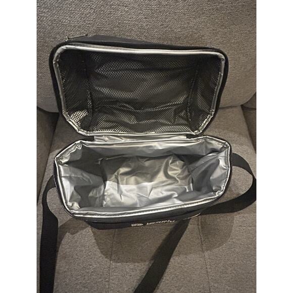 Carhartt Black Two Compartment Lunch Cooler - Picture 6 of 7